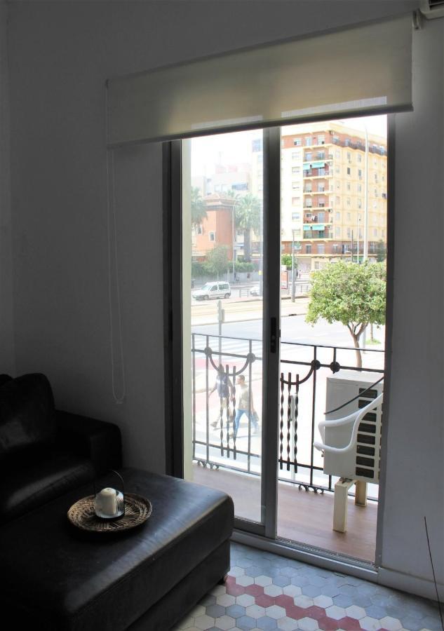 Piso Cerca Universidades Y De La Playa Valencia Luaran gambar